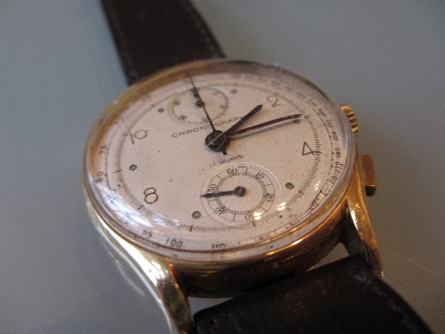 Gentlemans 18ct gold cased chronograph wristwatch, the silvered dial with two subsidiary dials on