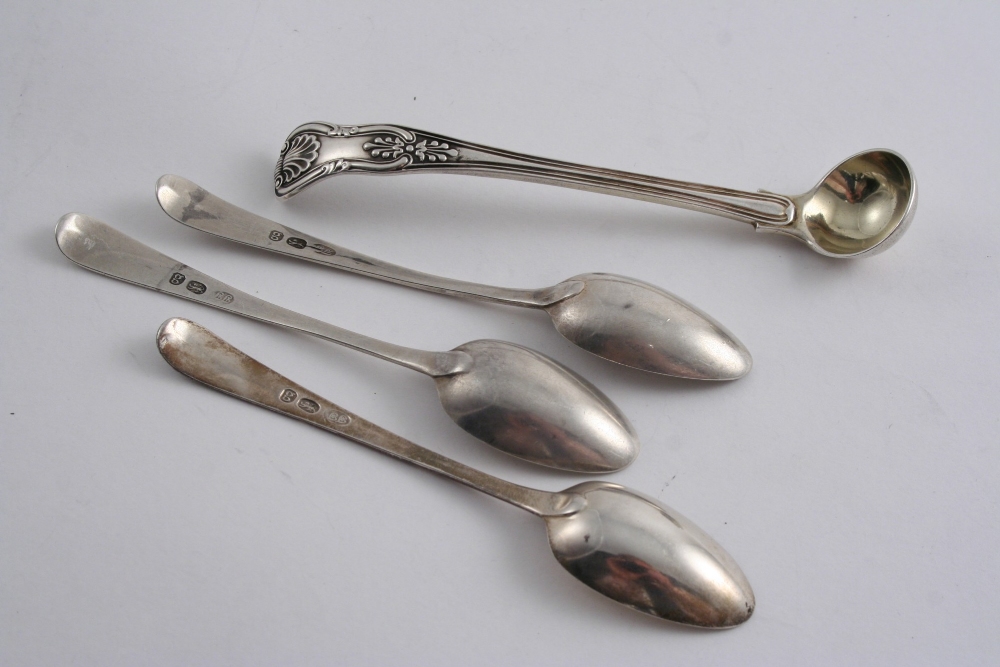 A VICTORIAN KING`S PATTERN CONDIMENT OR CREAM LADLE with a small gilt bowl by Mary Chawner, London