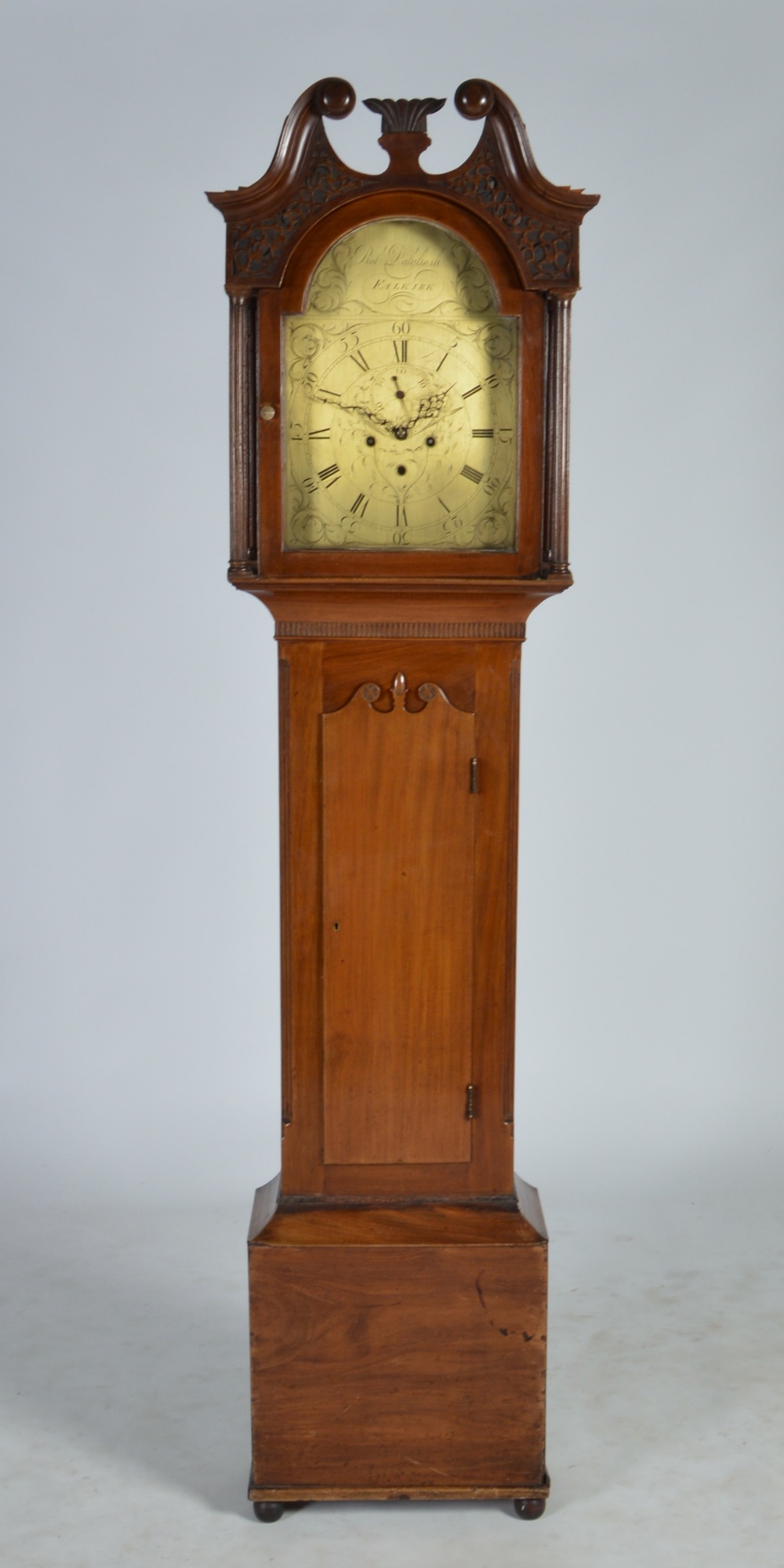 An early 19th century mahogany longcase clock, RoB. Dalgliesh, FALKIRK, the 13¼" brass dial with