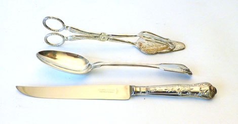 A cased silver handled Queens pattern serrated knife together with a Victorian silver Fiddle,