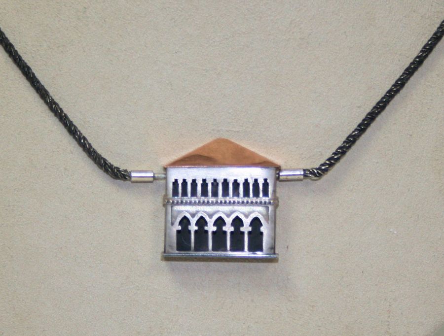 VICKI AMBERY-SMITH - An architectural necklace the pendant designed as an Italianate building with