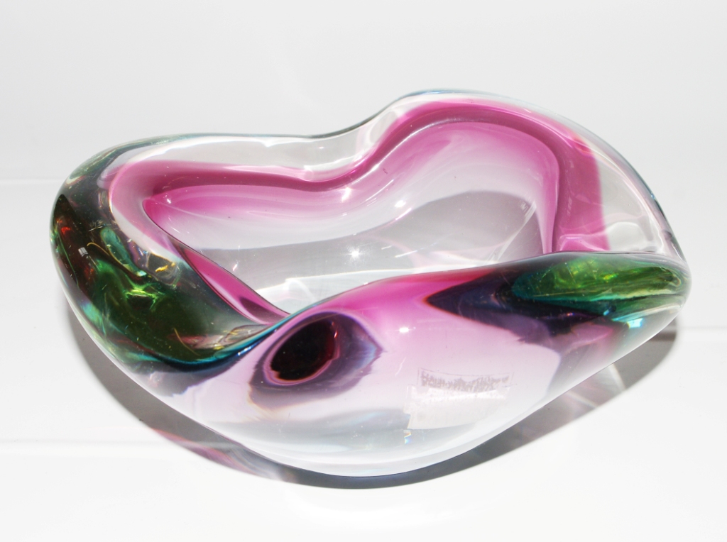 A Murano multicoloured glass irregularly shaped bowl or centre piece