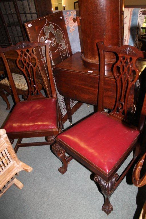 A SET OF FIVE (FOUR PLUS ONE) EDWARDIAN MAHOGANY CHIPPENDALE STYLE DINING CHAIRS with pierced vase