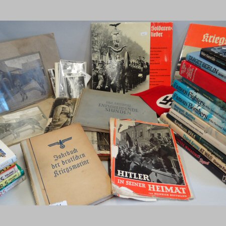 A collection of German Third Reich books and ephemera to include Adolf Hitler Bilder Aus Dem Leben