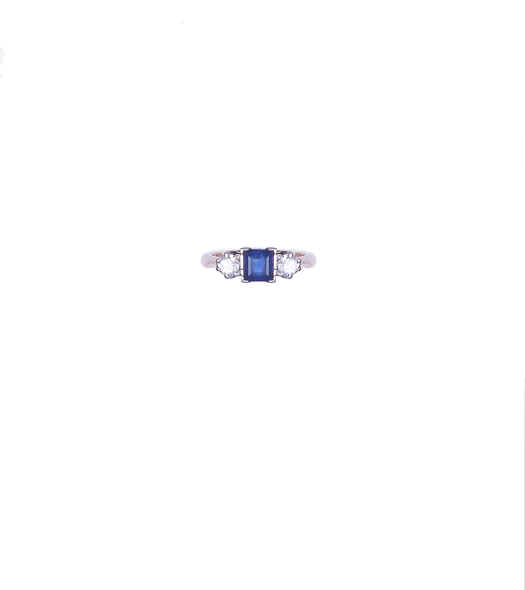 SAPPHIRE AND DIAMOND RING the square sapphire set between brilliant-cut diamonds size M½