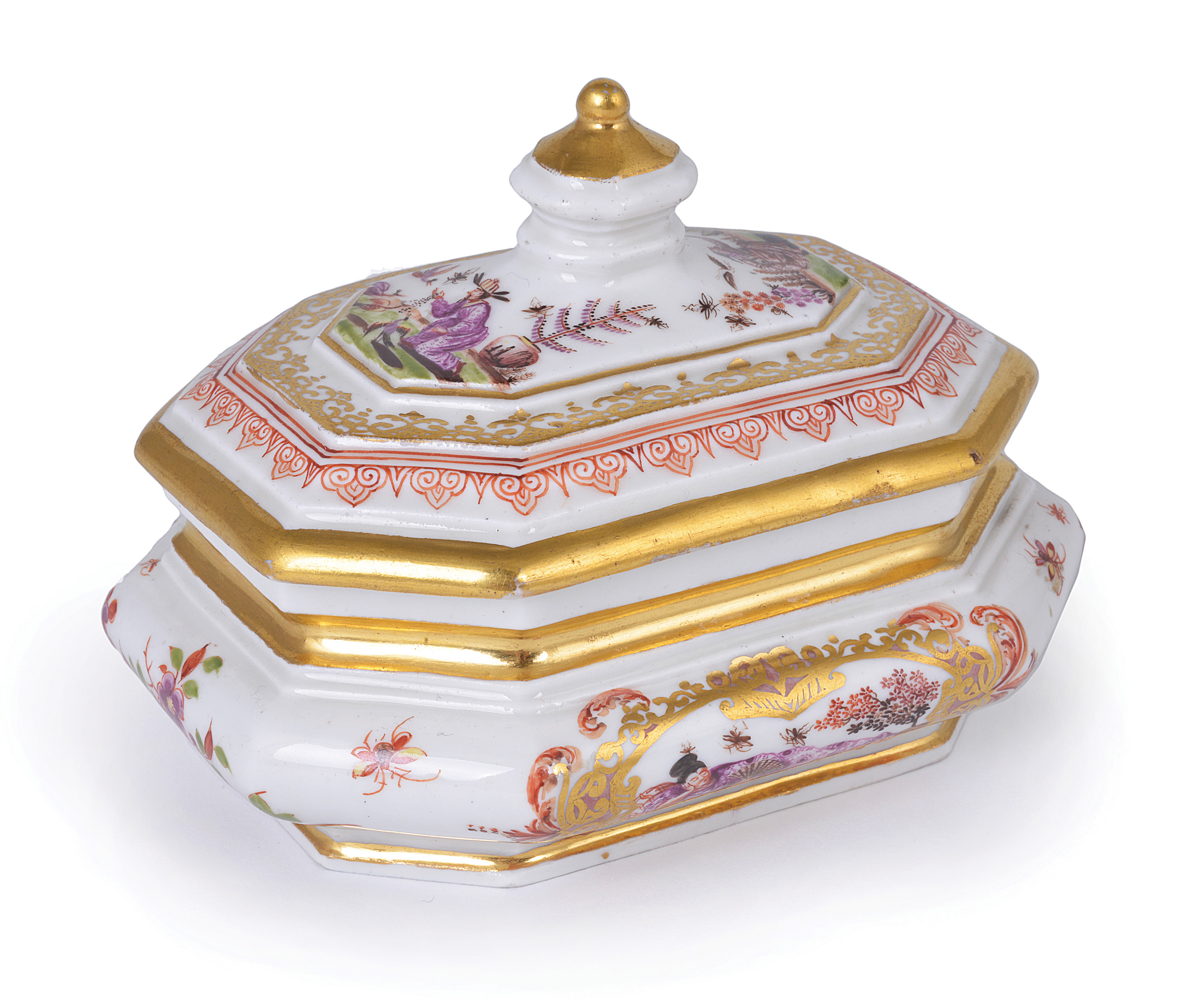 **A MEISSEN PORCELAIN SUGAR BOX AND COVER, CIRCA 1723-25 painted with Chinoiserie scenes including a