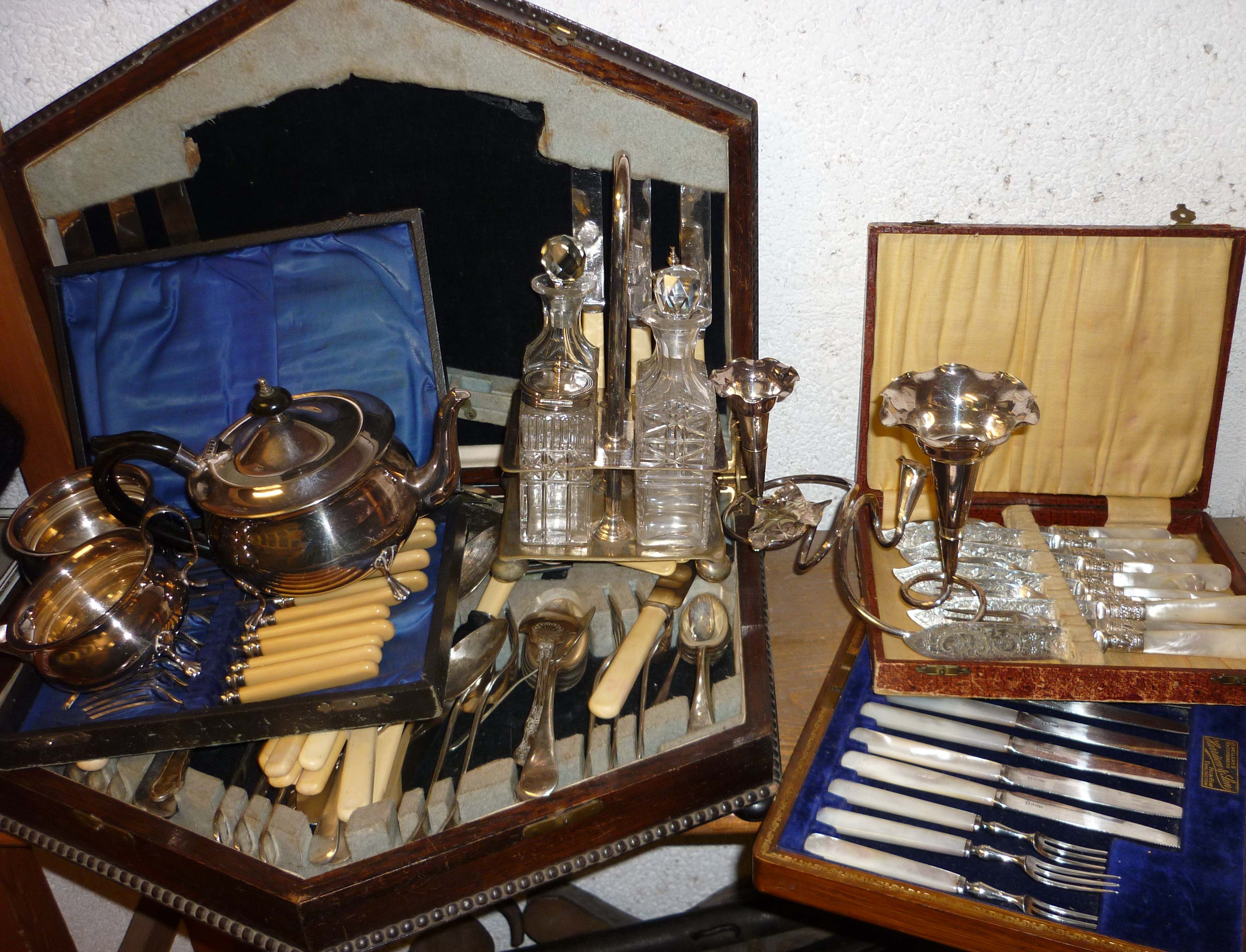 Cased flatware, cruet, silver plated teaset and epergne