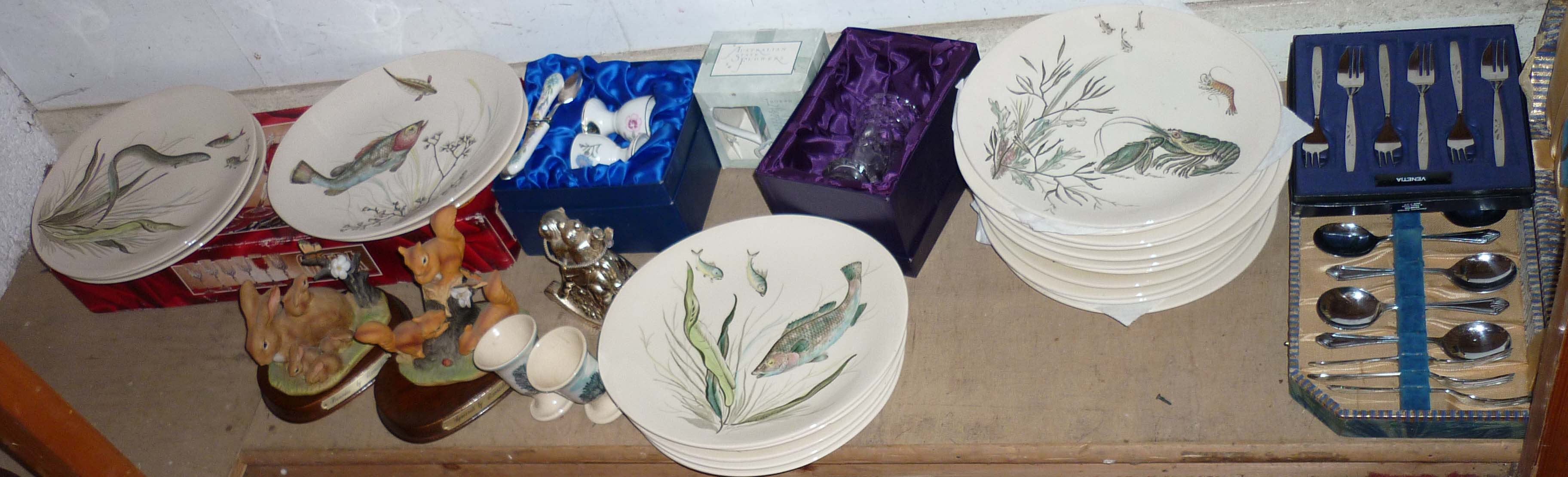 Johnson Bros. Fish series plates (21) plus Aynsley giftware egg cup set, vase, money box, cased