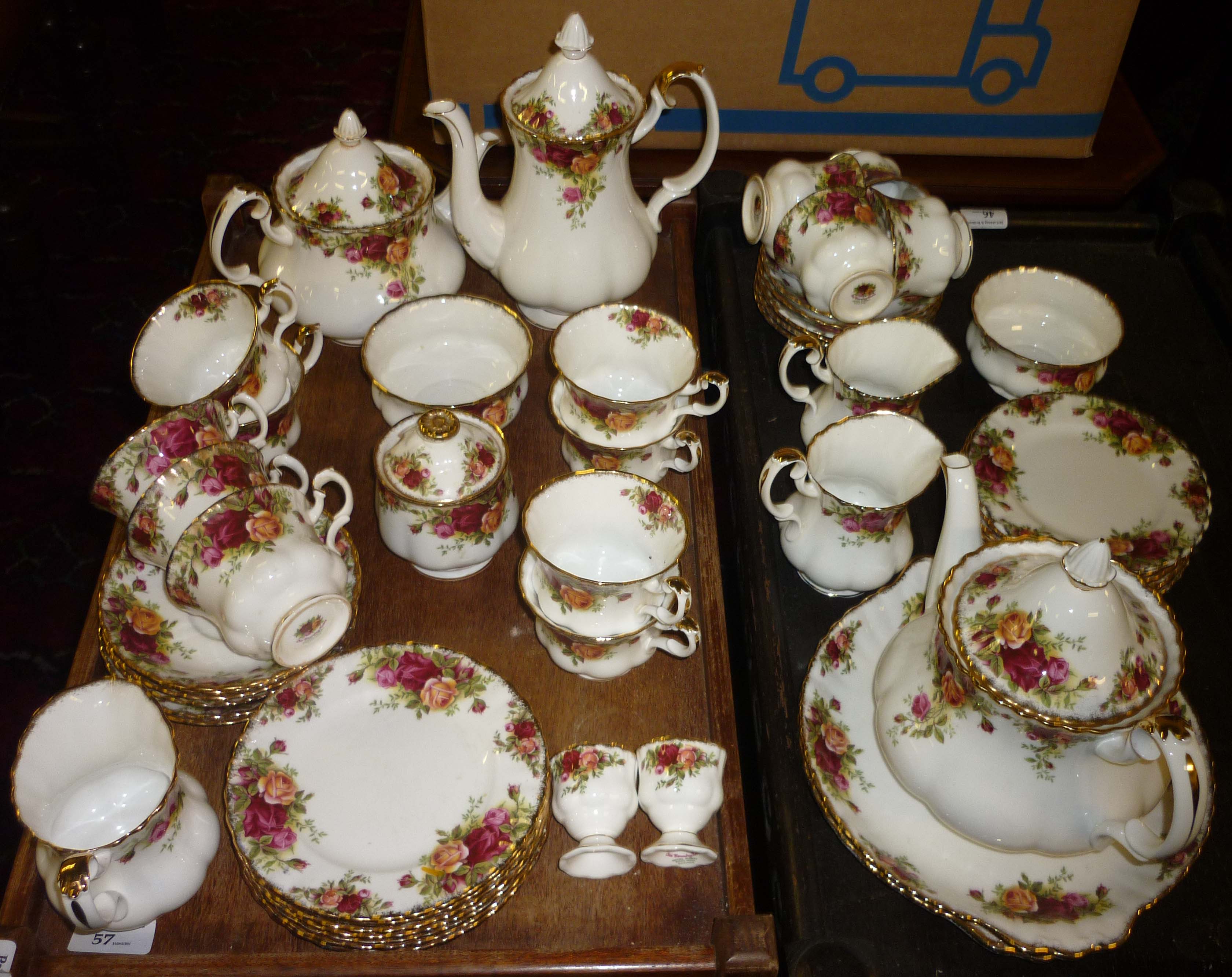 Royal Albert Old Country Roses incl. large/small teapot, coffee pot, three milk jugs, covered