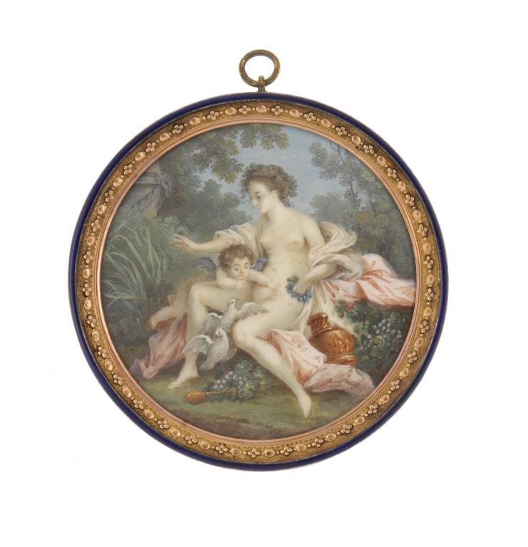 A FRENCH DECORATIVE MINIATURE OF THE TOILET OF VENUS ivory, circular, 6.5cm diam, in brass frame