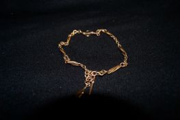 An Edwardian 9ct gold fancy link watch chain/necklace approx. 18 grams, 14 1/2 inches