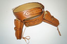 Hollywood 'B' Novices 1940 Style Double Rig. Hand made oak bark leather. Hand stitched.