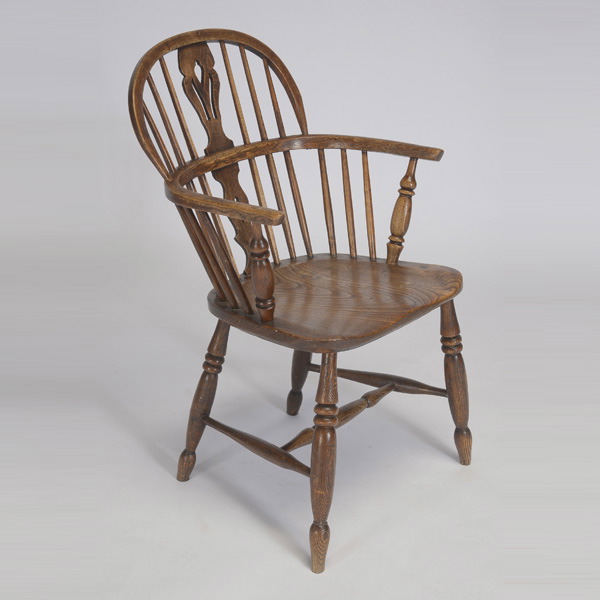 English Lancashire Captain`s Chair {Dimensions 34 1/3 x 21 1/2 x 22 inches}  Starting Price: $100
