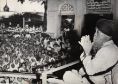 India Punjab – Master Tara Singh addressing Sikhs at Amritsar. A fine photograph from 1961^