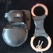 1990 / 2000s Handcuffs: Hyatt later issue handcuffs with plastic centre piece comes with original