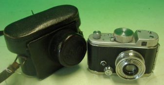 1939 Robot II. Camera: This very early example of this model. 2nd and last model designed by Heinz
