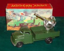 Lone Star Twin Pom Pom Lorry: Modern Army Series twin gun in rear of the Lorry complete with Soldier