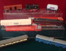 H0 Gauge Jouef Engine and Rolling Stock / Wagons: To include 6530b Bogie, 8311 Loco Engine Vapeur,