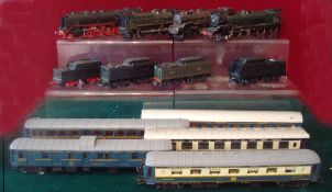 Collection of H0 Gauge Locomotives and Coaches: To include 4 Steam Locomotives and 5 Coaches,