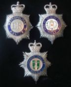 Selection of Queens Crown Police Helmet Plates: To consist of Metropolitan Police, Thames Valley