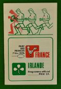 1976 France v Ireland rugby programme: Played at Parc Des Princes 7th February 1976 good clean