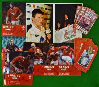 Collection of 18 signed Brains Beer Welsh International player cards et al to incl Shane Williams,