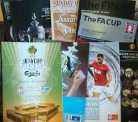 Cup Finals Football Programmes: Box full of major cup finals all in excellent condition. Mainly