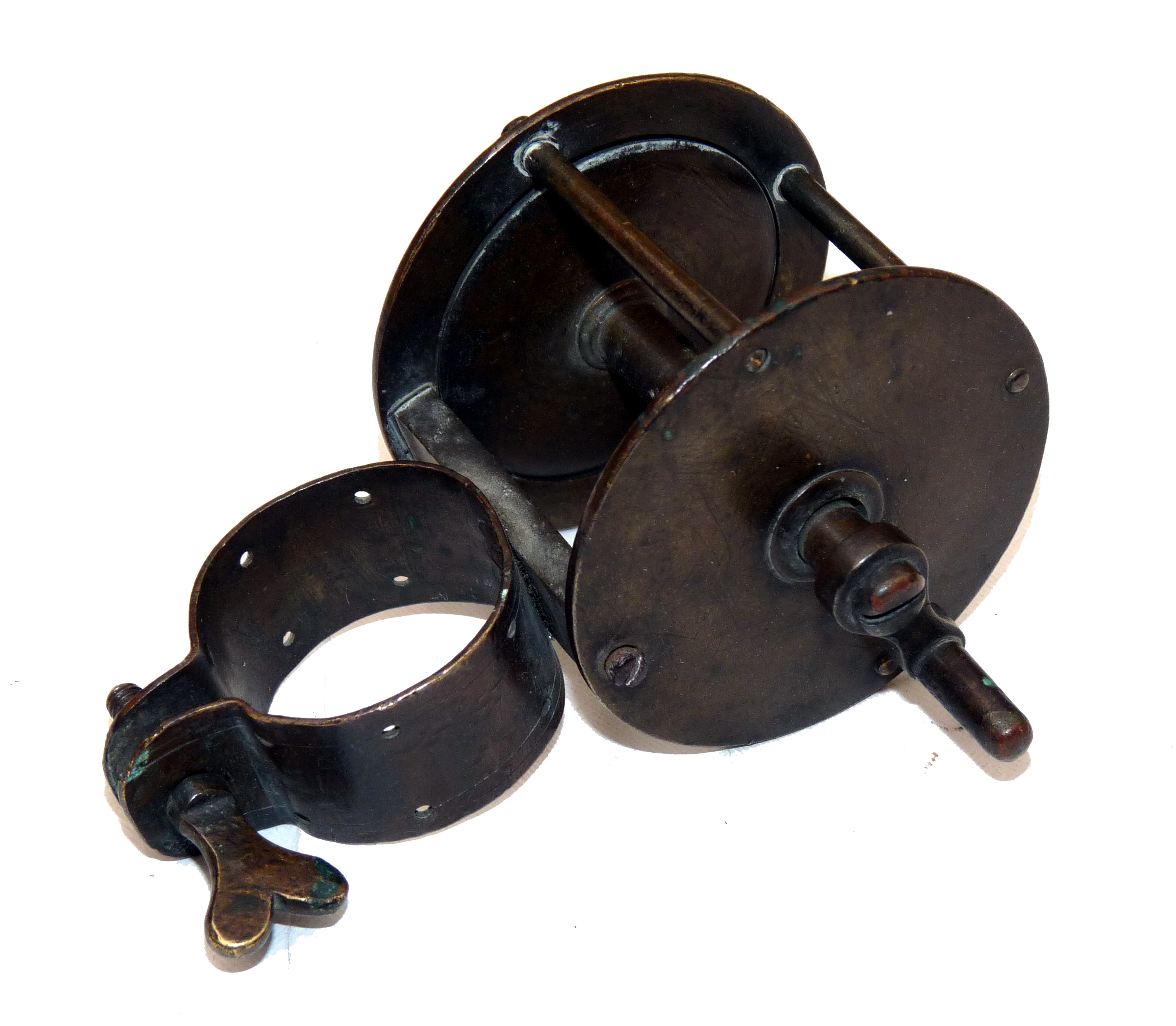 REEL: Early wide drum all brass collar fitting winch 2” diameter, 1.6” wide, brass arm with brass