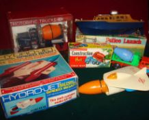 Collection of Battery Operated Plastic Items: To include Police Launch, Hydro-Jet Speed Boat,