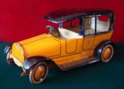 Marke Lehmann Yellow and Black Tinplate Clockwork Car: Vintage Tourer having black roof and yellow