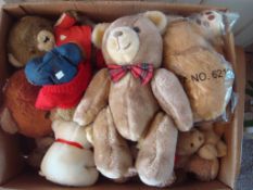 Selection of Soft Toys: Having mainly Teddy Bears (1box)