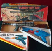 Nomura (TN Toys Japan) Flashy-Ray Gun: Battery operated, tinplate, Good condition within poor