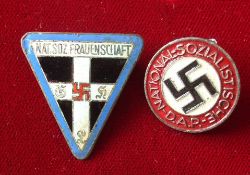 WW2 German Enamelled National Socialist Badges: German Nazi Nat. Soz. Frauenschaft Enamelled Badge