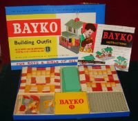 Bayko Building / Construction Set: Number 13 set in un-used condition complete with Instructions