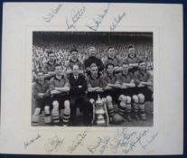 Wolverhampton Wanderers Signed Picture: An original Express & Star Press Photograph depicting the