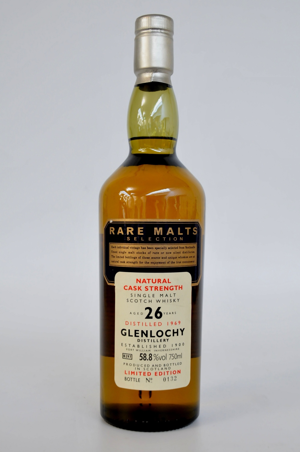 GLENLOCHY 1969 RARE MALTS
1 bottle Glenlochy 1969 26yo Rare Malts. Bottle number 132. Rare South