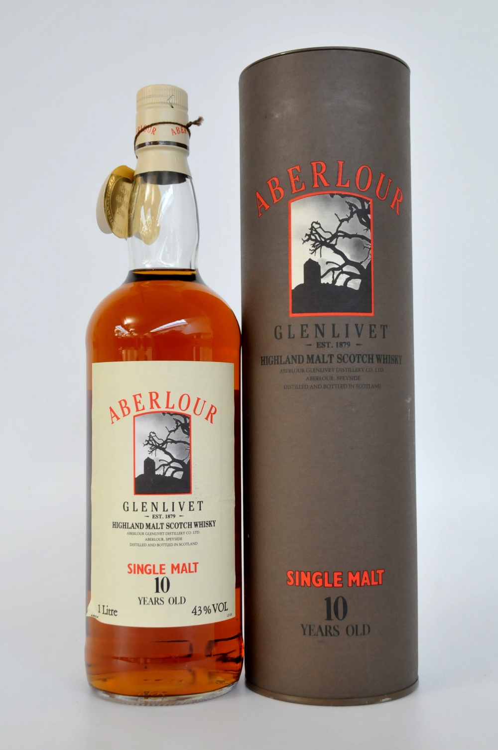 ABERLOUR 10YO LITRE 
1 bottle Aberlour 10yo OB early 1990s. In presentation tube. 1 litre. 43%.