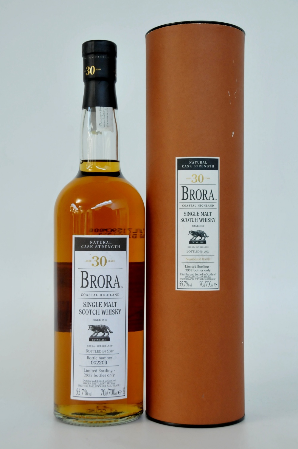 BRORA 30YO 2007 RELEASE
1 bottle Brora 30yo OB 2007 Release. In presentation tube. Bottle number