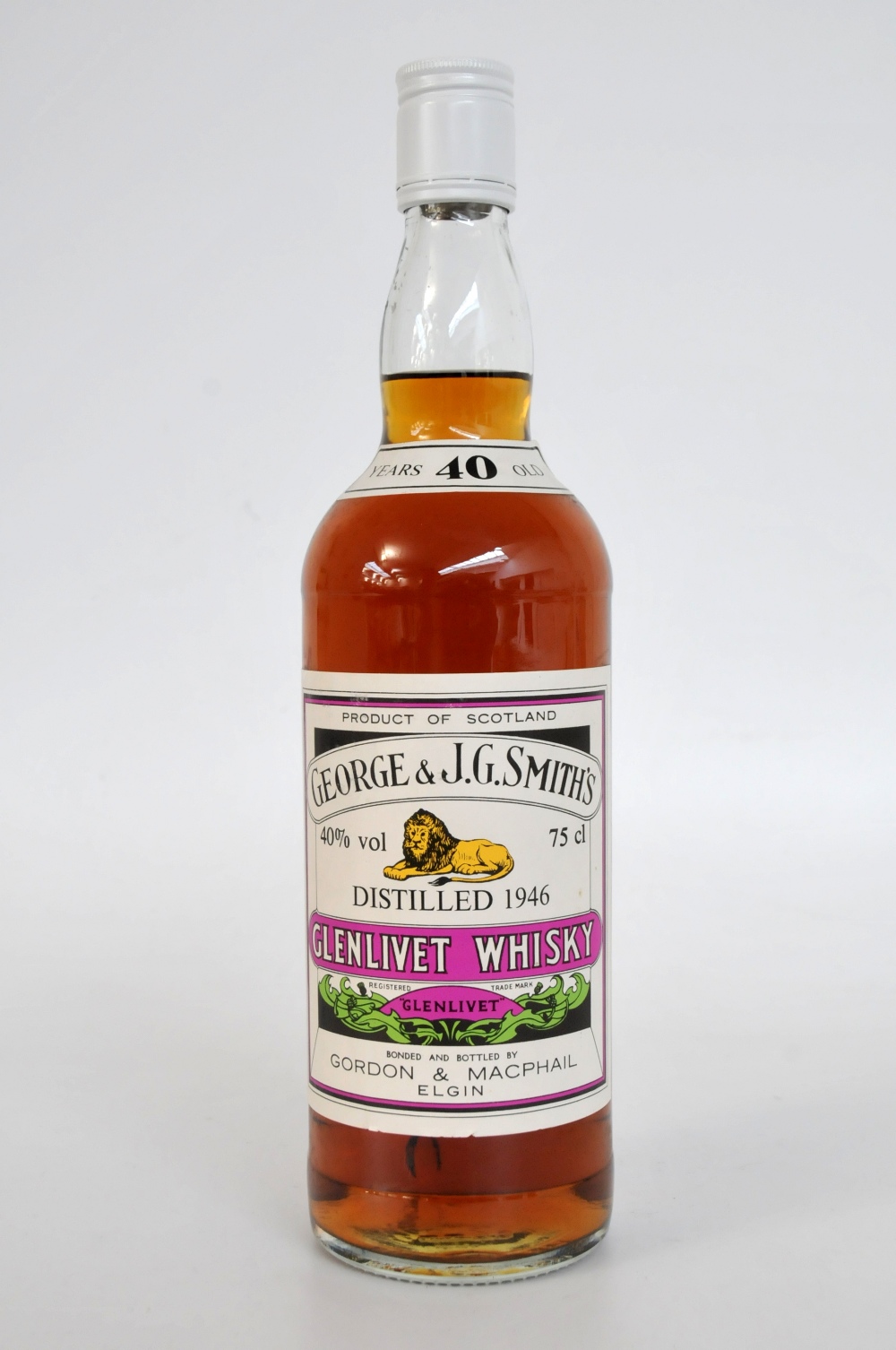 GLENLIVET 1946
1 bottle Glenlivet 1946 40yo. George & J.G.Smith's label by G&M. White screw cap.