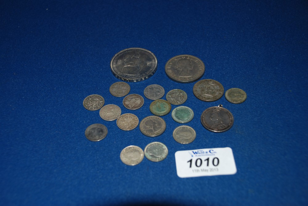 A selection of Coins incl. Silver Threepenny bits dates varied from 1885 - 1941, 1939 Shilling