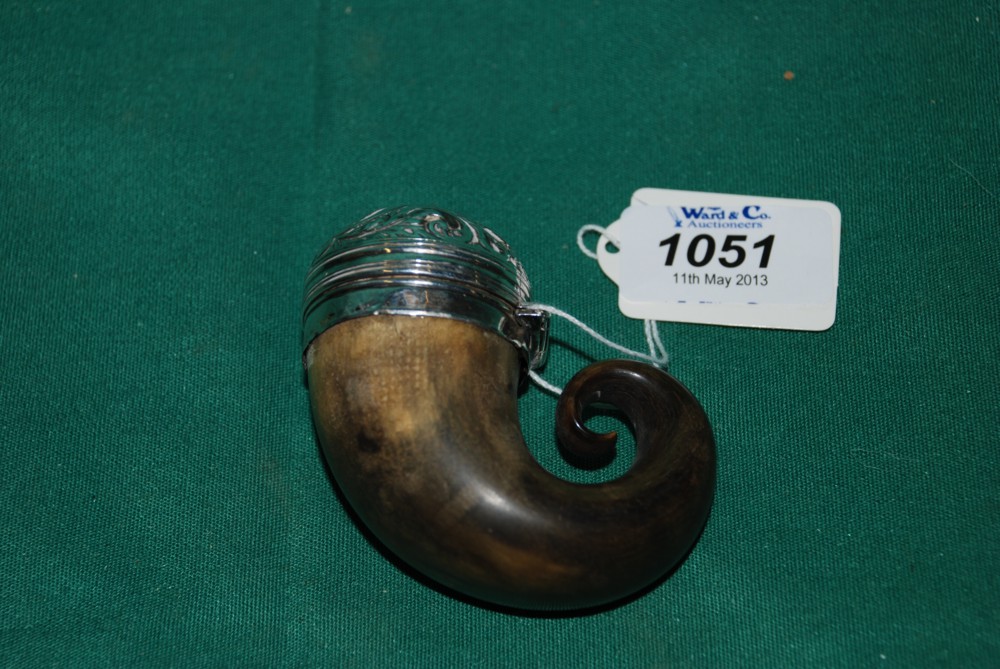 An antique silver topped Horn Snuff Mull