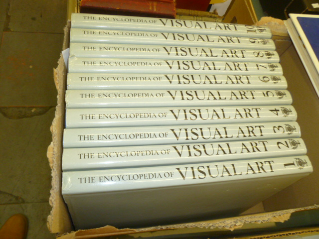 10 VOLUMES ENCYCLOPEDIAS OF ART