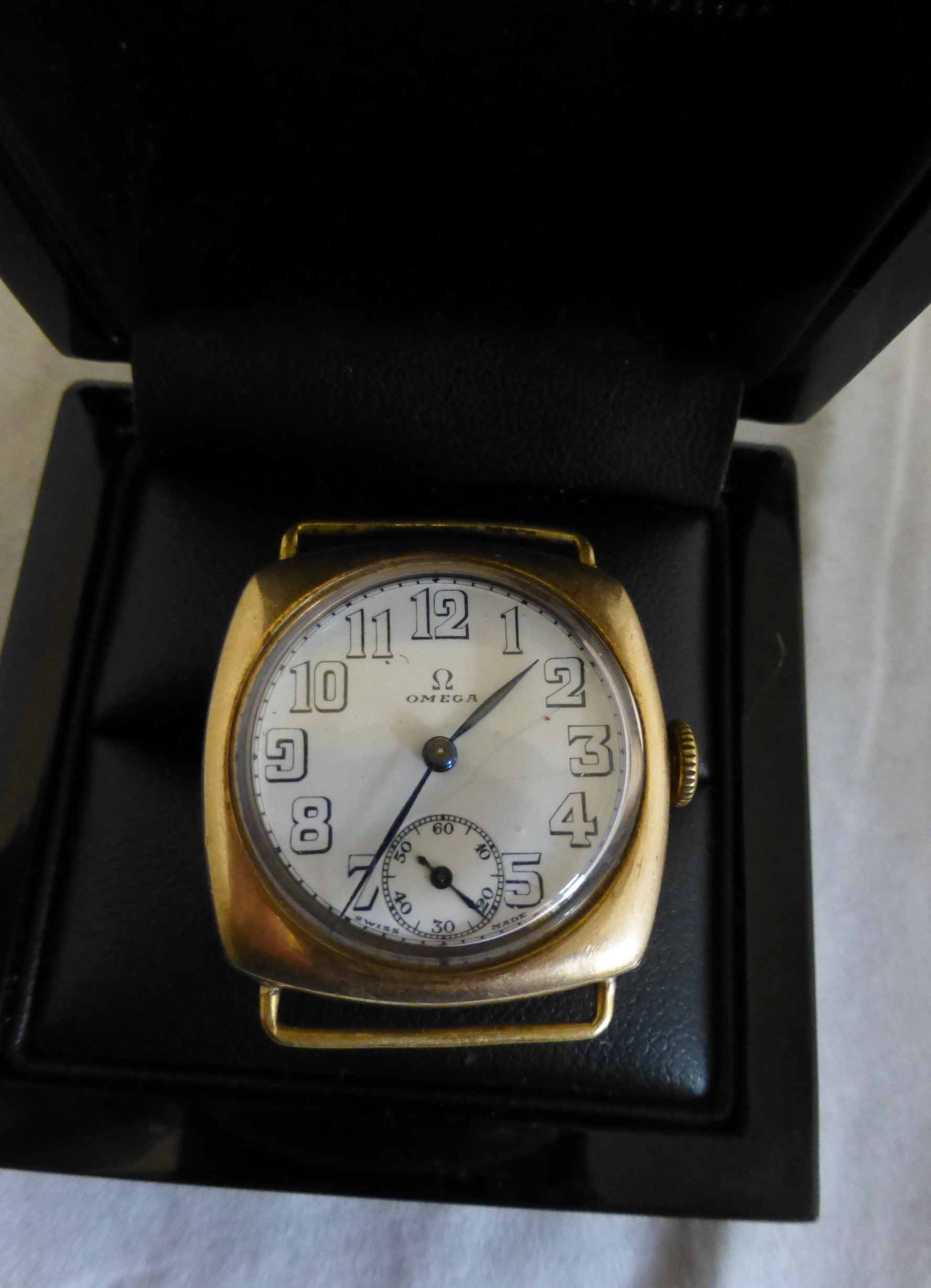 9ct gold vintage Omega wristwatch, total weight 23.0g