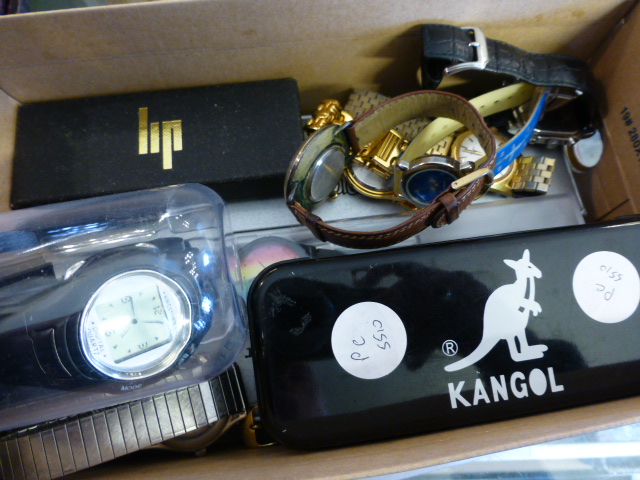 Box of watches, vintage, autos and mechanical