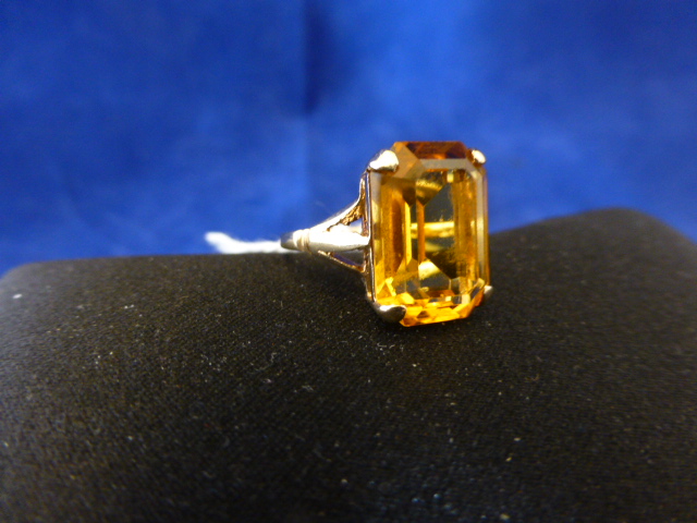 9ct gold citrine ring, size J, AS21