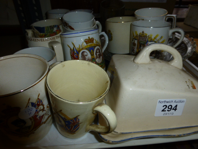 Tray of commemorative ceramics