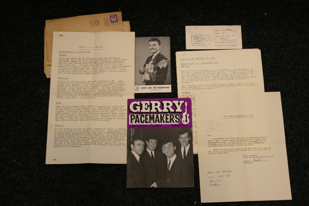 GERRY AND THE PACEMAKERS - collection of fan club memorabilia to include  a postcard bearing an