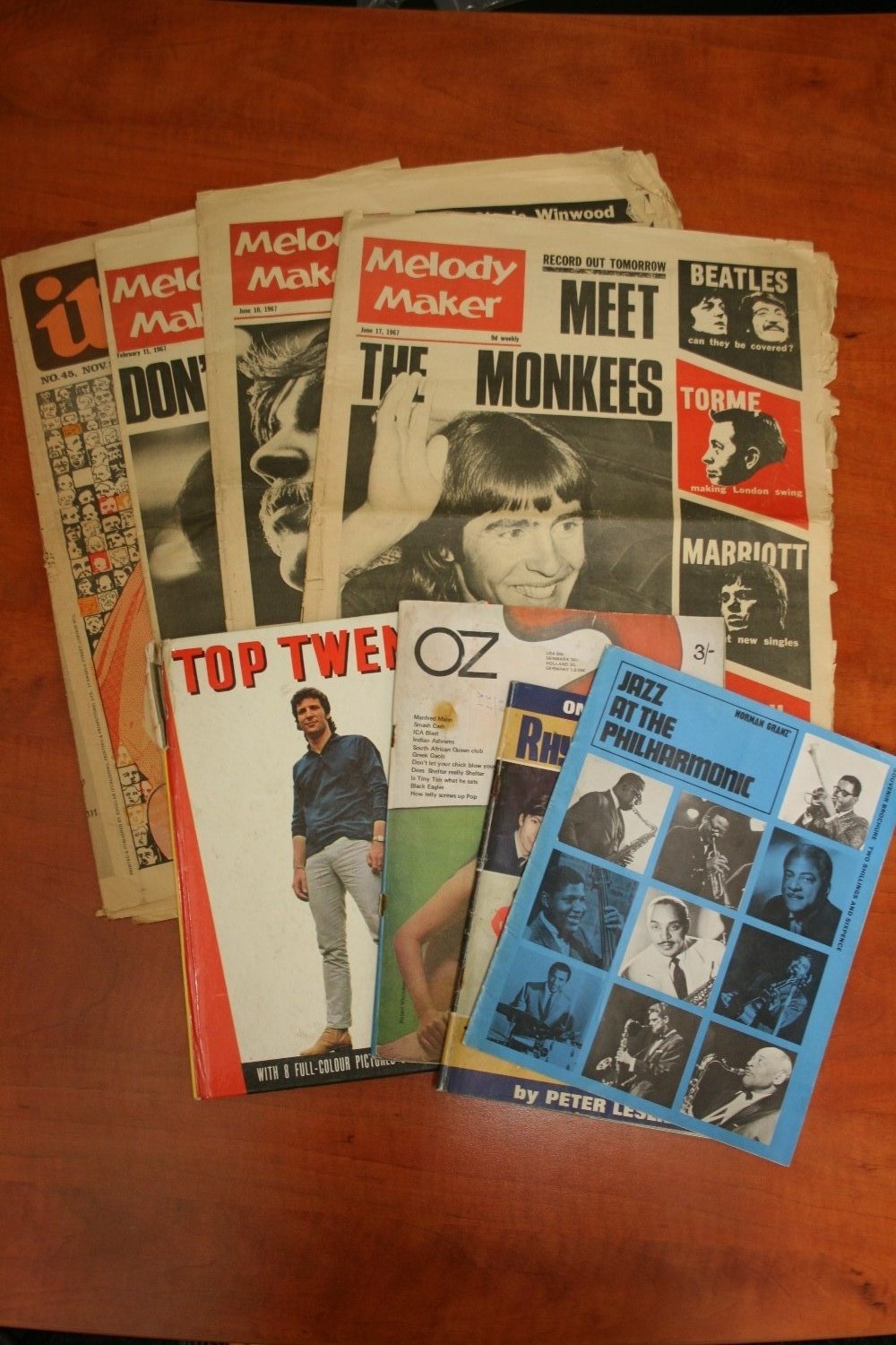 MUSIC NEWS - collection of music newspapers, magazines and brochures from the 1960's to include 3