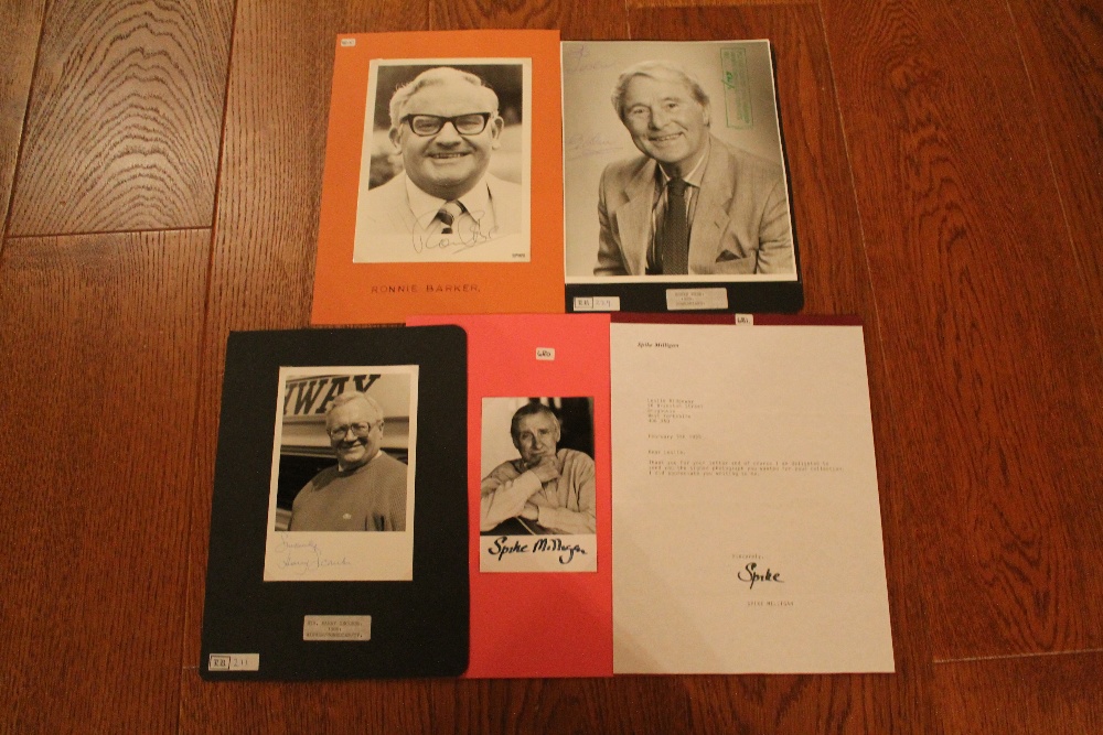 COMEDY - 5 X signed photographs of various comedians to include Ronnie Corbett (autopen), Ronnie