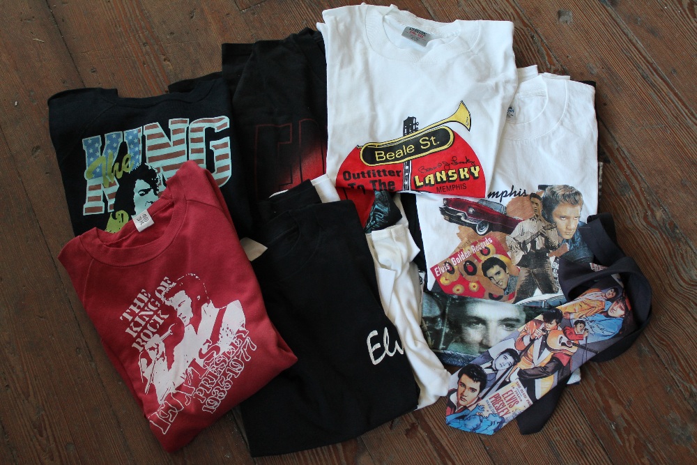 ELVIS PRESLEY - collection of  Elvis related clothing to include 2 x sweatshirts (1 x M pink, 1 x L